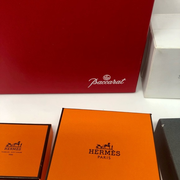 Authentic Designer Gift Boxes Great condition - Picture 4 of 6